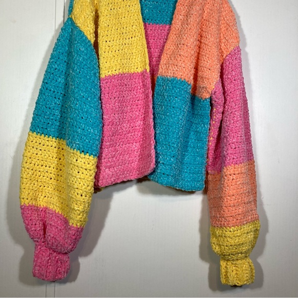 Chunky Oversized Trendy color-block crochet cardigan sweater. Plus Size. - Picture 6 of 8